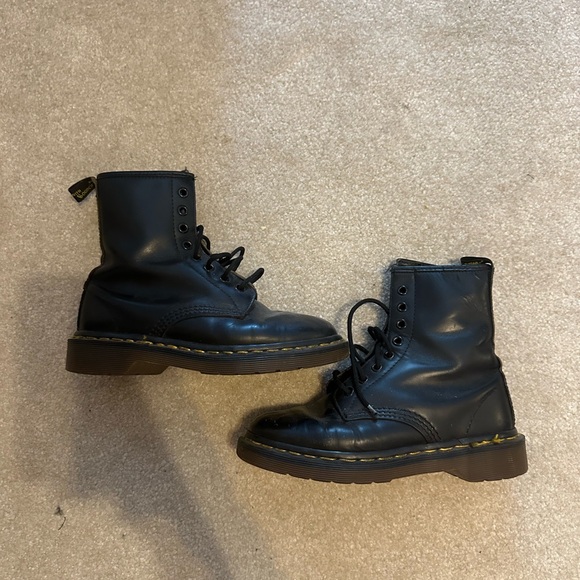 Dr. Martens Black Leather Lace Up Boots - Picture 5 of 12